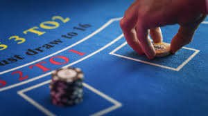 618APK Live Casino – အစစ်အမှန် Dealer များနှင့် Baccarat, Roulette ကစားနိုင်သည်