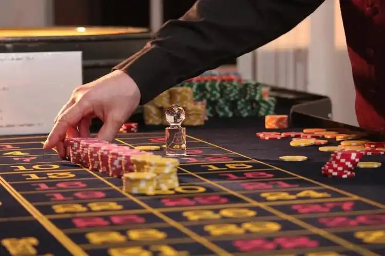 618APK ဂိမ်းလော်ဘီ – Slots, Live Casino, Sportsbook ဂိမ်းများ ပါဝင်သော မြင်ကွင်း